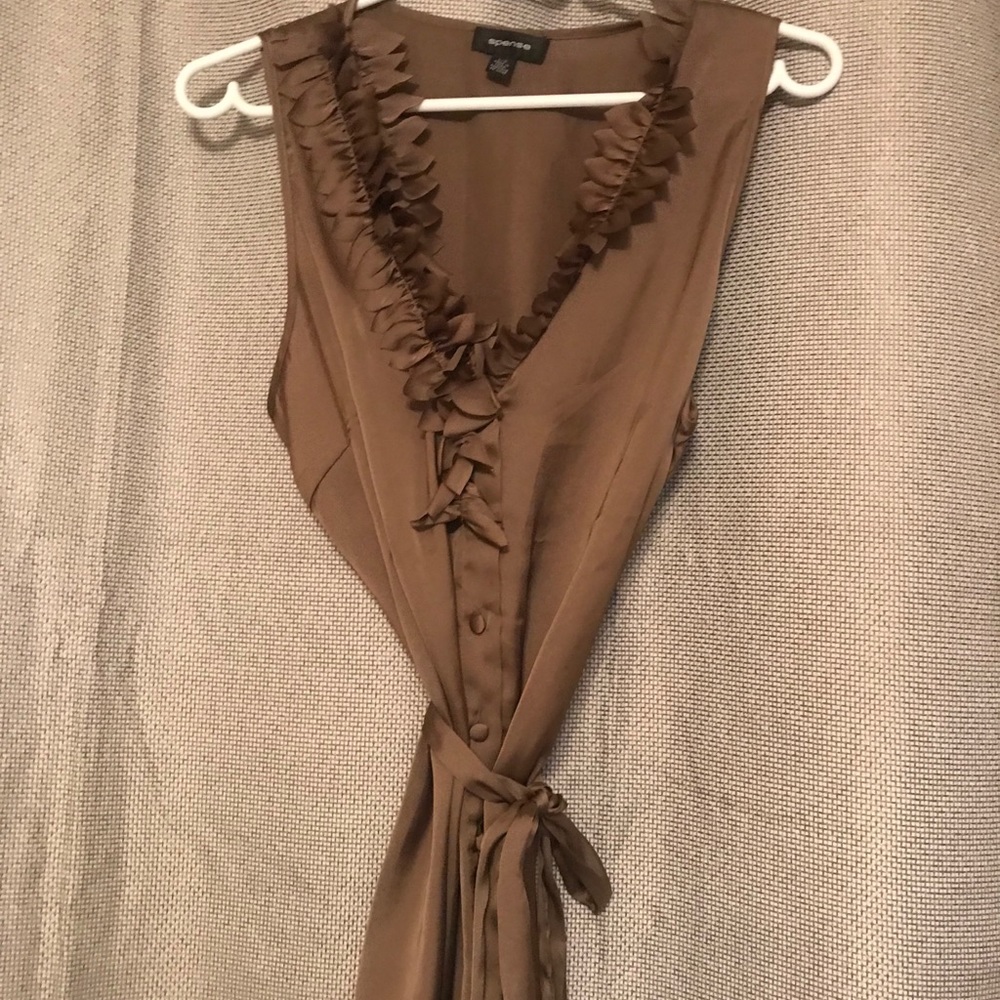 Sleeveless top